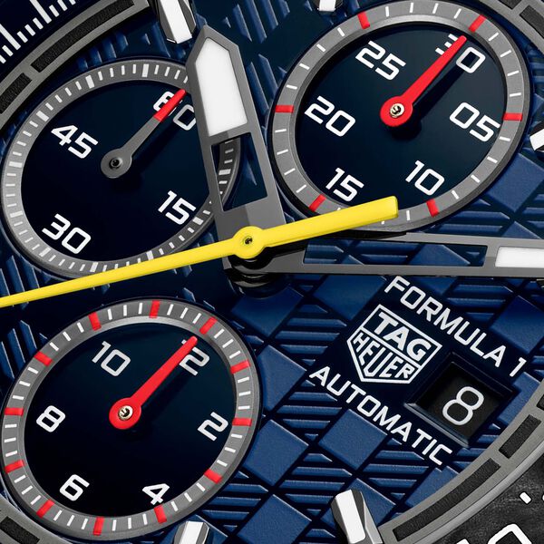 Formula 1 Oracle Red Bull 44 mm chronographe automatique en titane